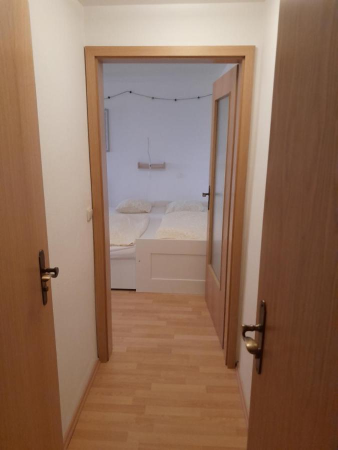 Apartment Mit Kueche Und Balkon Oder Terrasse, Ruhig Und Gut Erreichbar 피딩 외부 사진