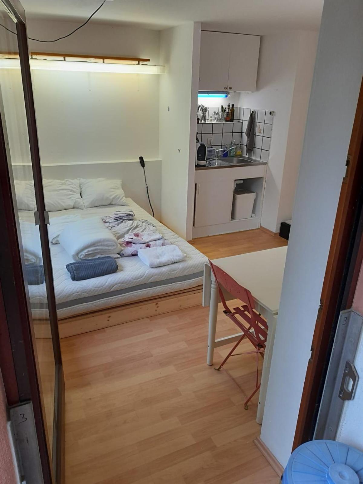 Apartment Mit Kueche Und Balkon Oder Terrasse, Ruhig Und Gut Erreichbar 피딩 외부 사진